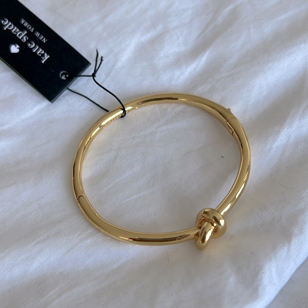 kate spade Sailor’s Knot Gold Bangle Bracelet
